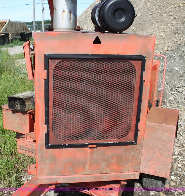 image for item I7329 1991 Eager Beaver 290 wood chipper