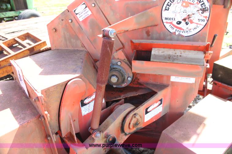 image for item I7329 1991 Eager Beaver 290 wood chipper
