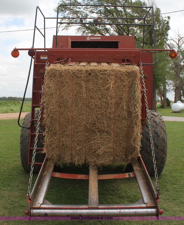 image for item I7331 1996 Hesston 4900 large square baler