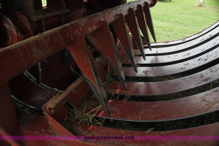 image for item I7331 1996 Hesston 4900 large square baler