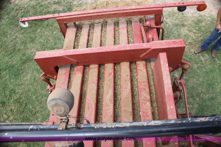 image for item I7331 1996 Hesston 4900 large square baler