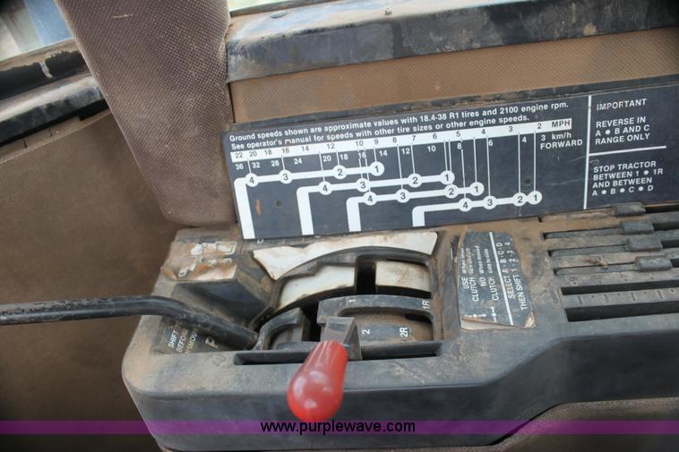 image for item I7334 1988 John Deere 8650 4WD tractor