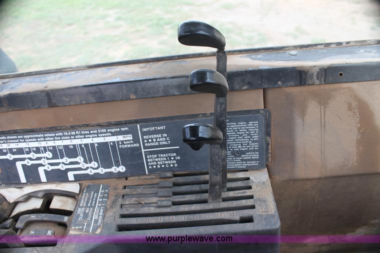 image for item I7334 1988 John Deere 8650 4WD tractor