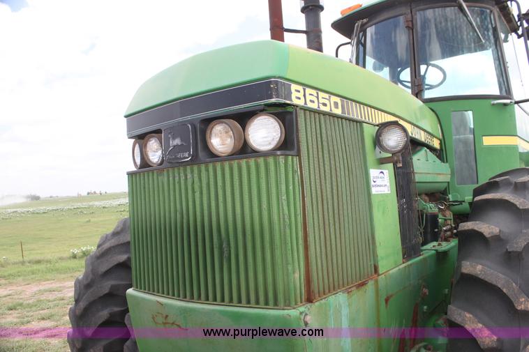 image for item I7334 1988 John Deere 8650 4WD tractor