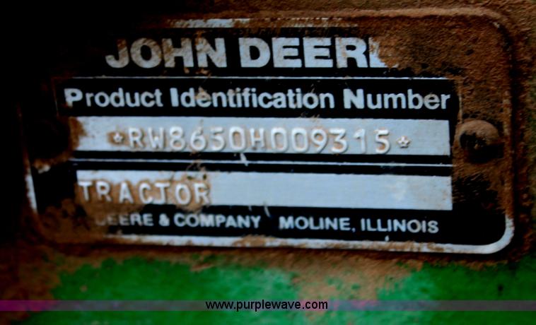 image for item I7334 1988 John Deere 8650 4WD tractor