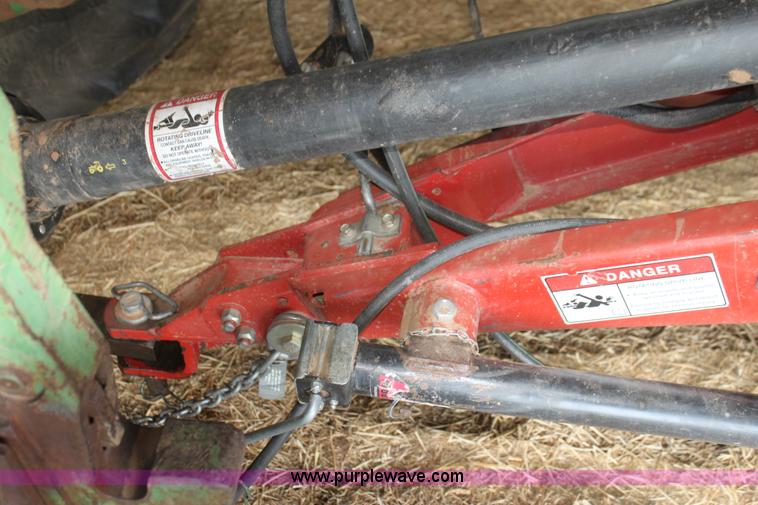 image for item I7335 2003 New Holland BR780 round baler