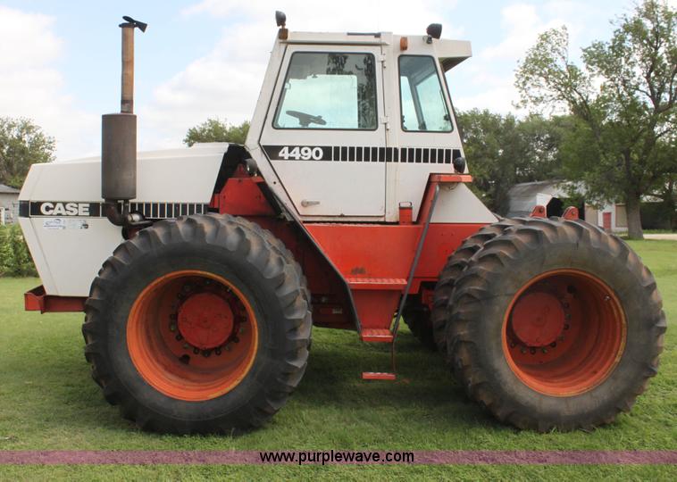 image for item I7337 1980 Case 4490 4WD tractor
