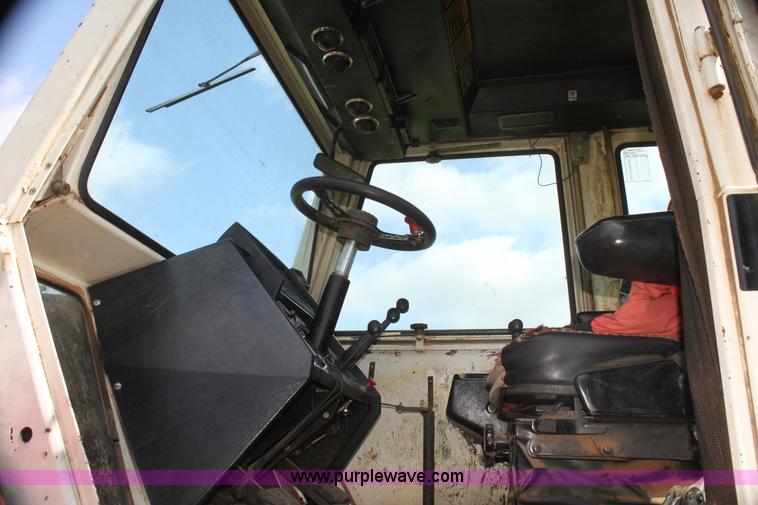 image for item I7337 1980 Case 4490 4WD tractor