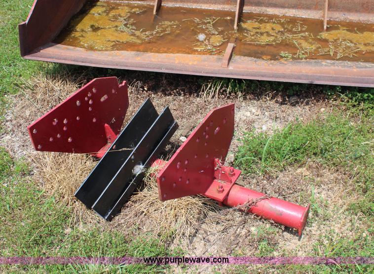 image for item J1116 Bush Hog loader