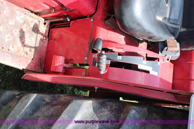 image for item J1163 1974 International 574 tractor