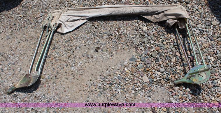 image for item J1201 1962 John Deere 2010 tractor