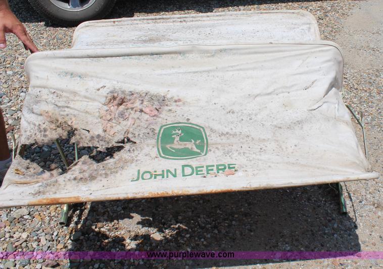 image for item J1201 1962 John Deere 2010 tractor