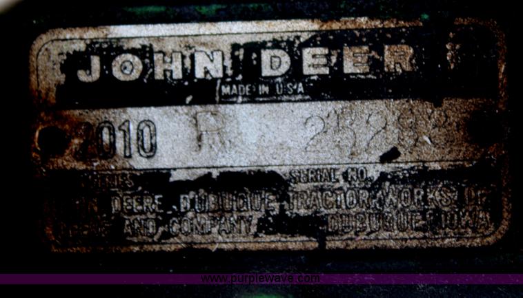 image for item J1201 1962 John Deere 2010 tractor