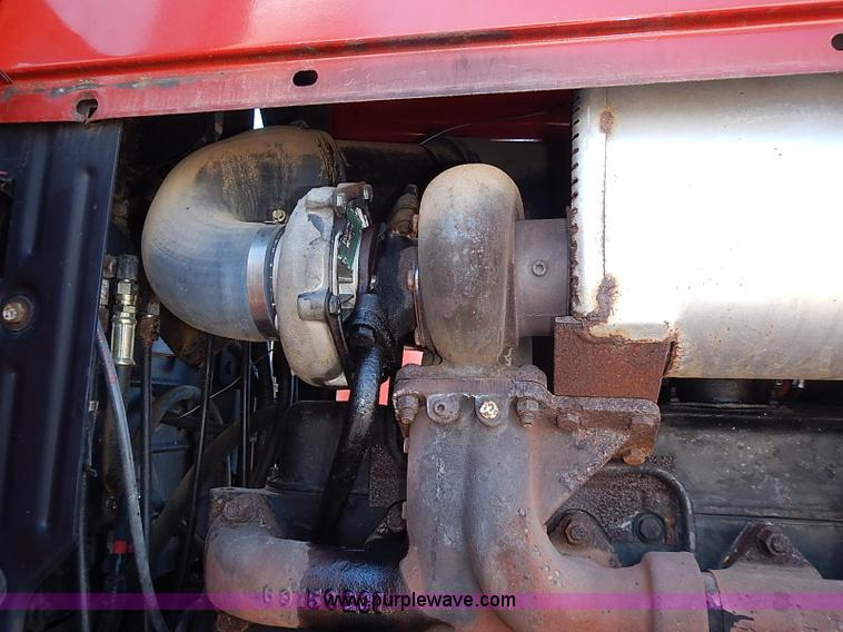 image for item J3170 1982 International 5488 tractor