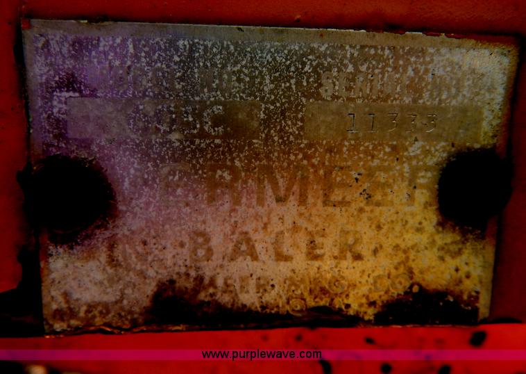 image for item Z9302 1974 Vermeer 605C round baler