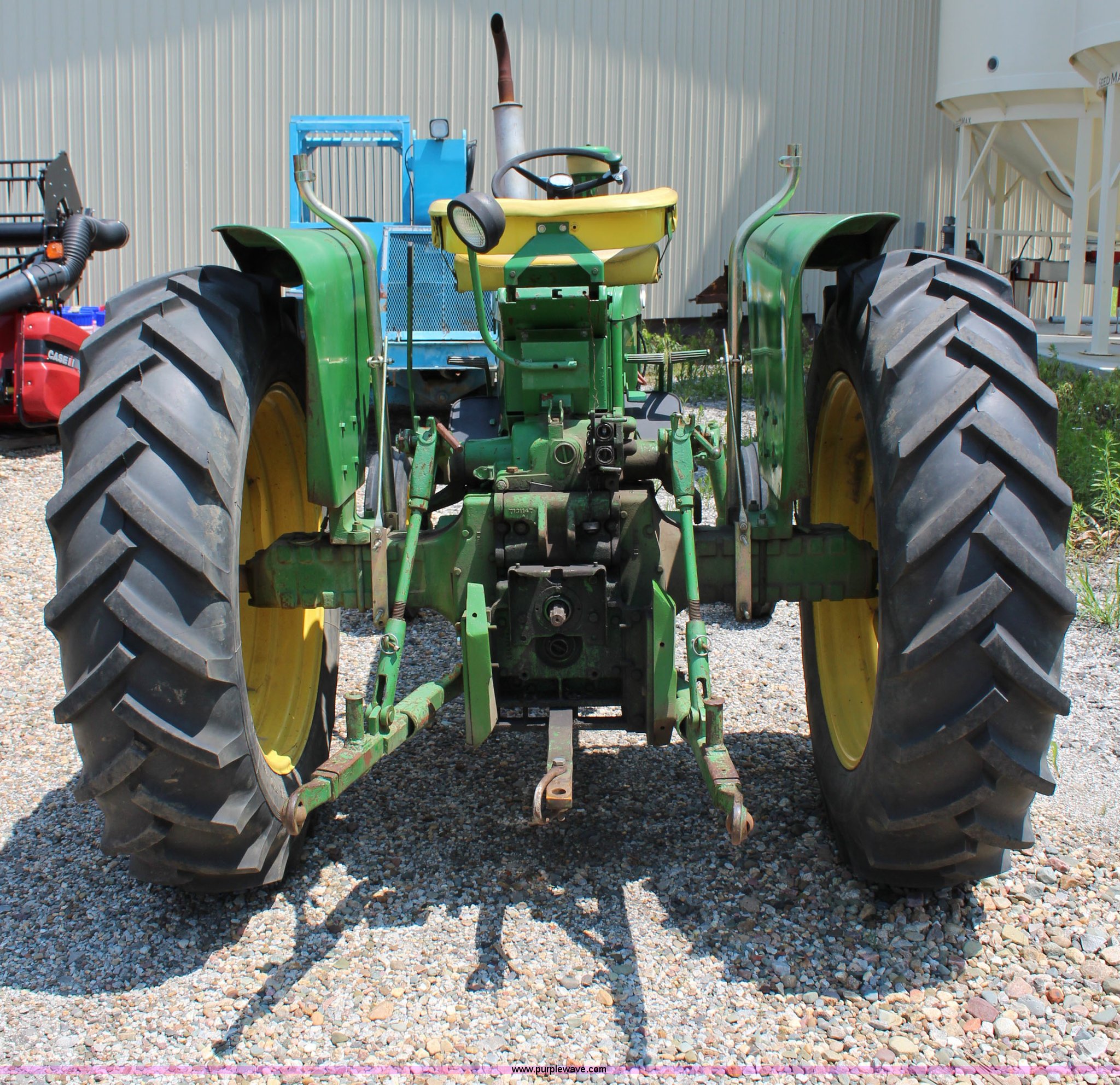 1962 John Deere 2010 tractor in Stanberry, MO Item J1201 sold