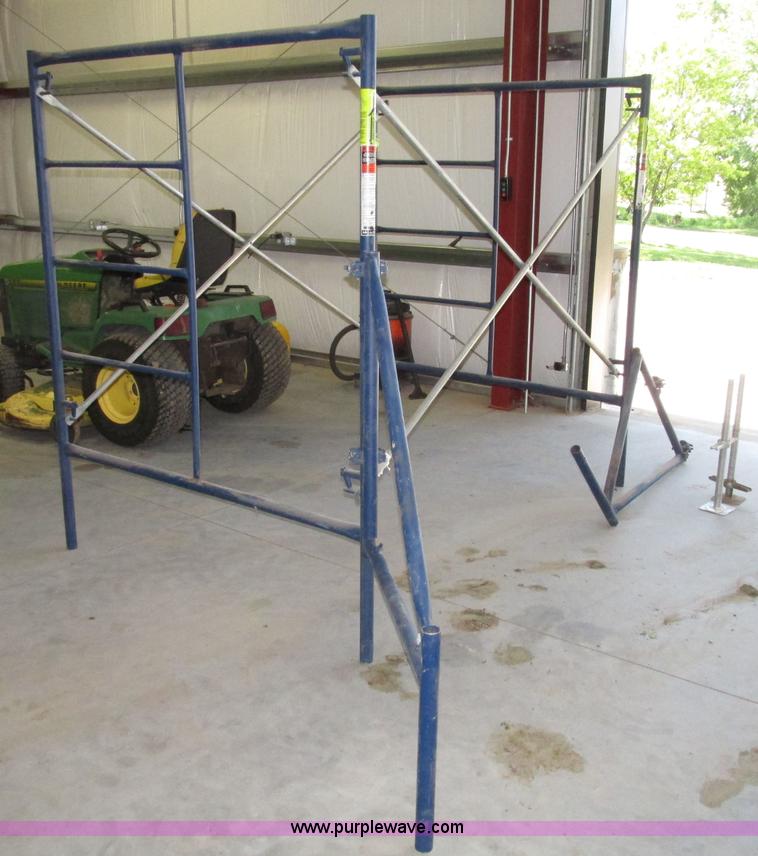 image for item AE9302 (5) sets of Metal Tech Safer Stack scaffolding