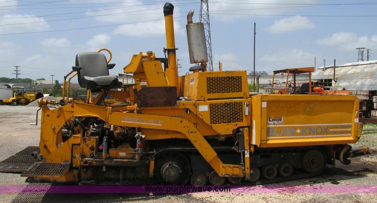 image for item AN9016 2001 Blaw-Knox PF4410 paver