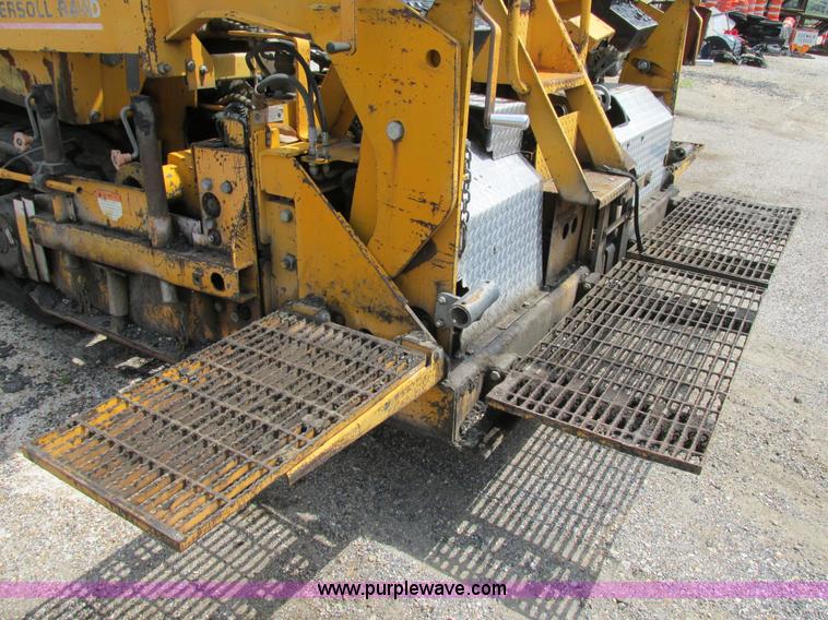 image for item AN9016 2001 Blaw-Knox PF4410 paver
