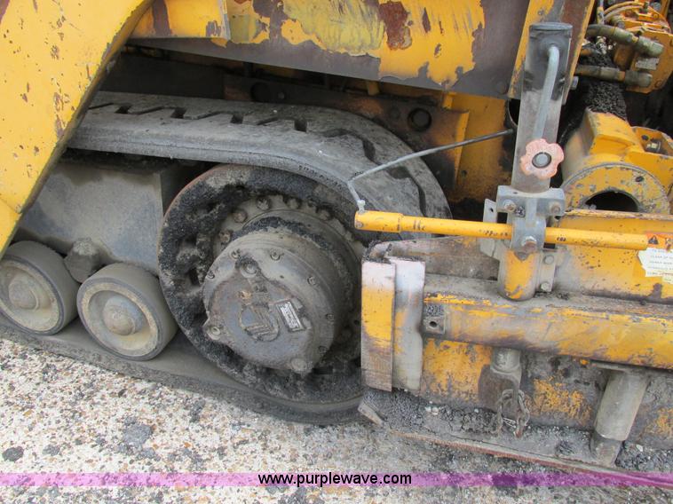 image for item AN9016 2001 Blaw-Knox PF4410 paver