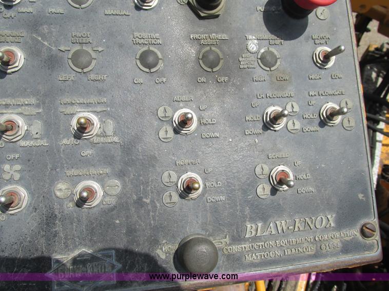 image for item AN9016 2001 Blaw-Knox PF4410 paver