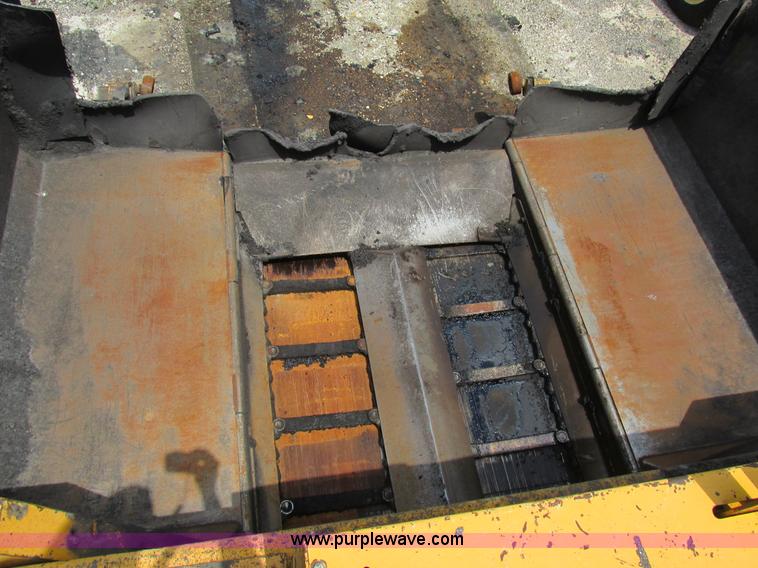 image for item AN9016 2001 Blaw-Knox PF4410 paver