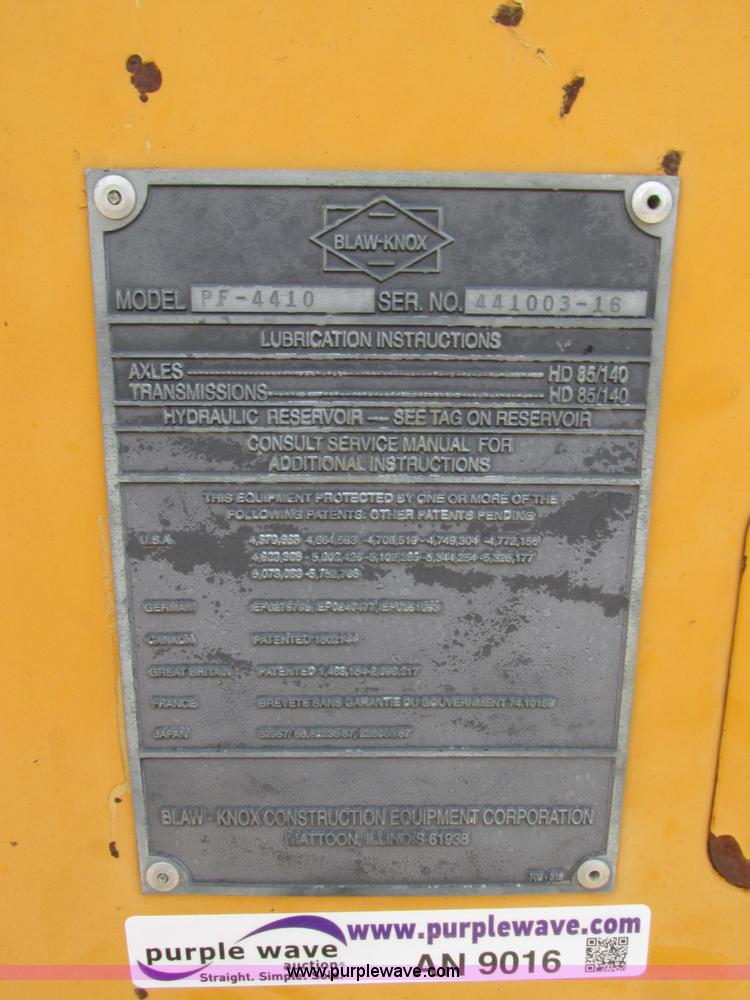 image for item AN9016 2001 Blaw-Knox PF4410 paver