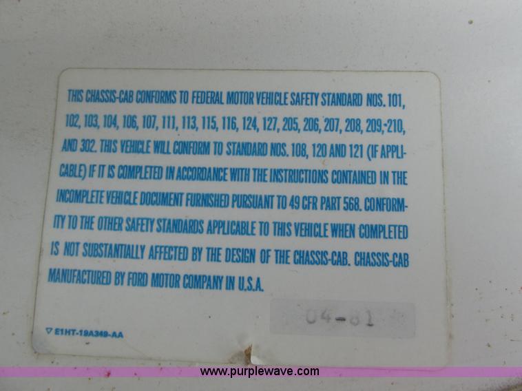 image for item AN9045 1981 Ford F700 cab and chassis