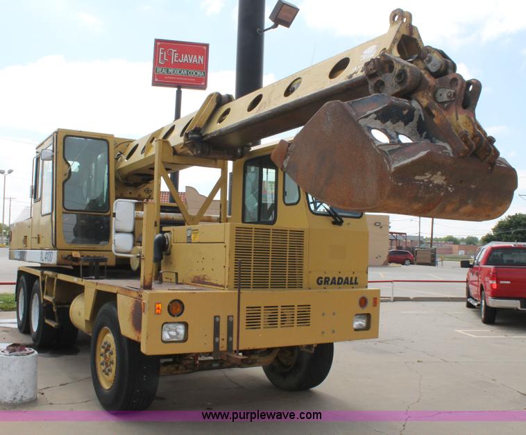 image for item C3884 1994 Gradall XL4100 rubber tire excavator