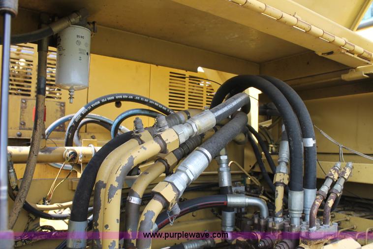 image for item C3884 1994 Gradall XL4100 rubber tire excavator