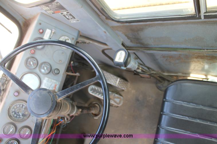 image for item C3884 1994 Gradall XL4100 rubber tire excavator