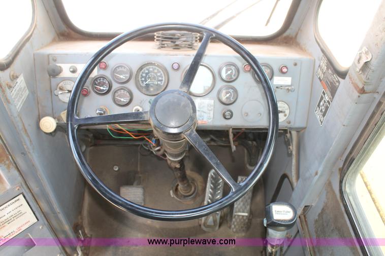 image for item C3884 1994 Gradall XL4100 rubber tire excavator