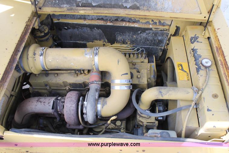 image for item C3884 1994 Gradall XL4100 rubber tire excavator