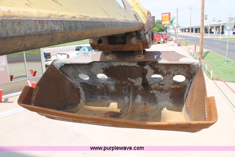 image for item C3884 1994 Gradall XL4100 rubber tire excavator