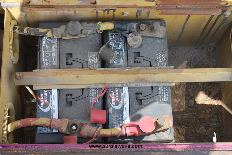 image for item C3884 1994 Gradall XL4100 rubber tire excavator