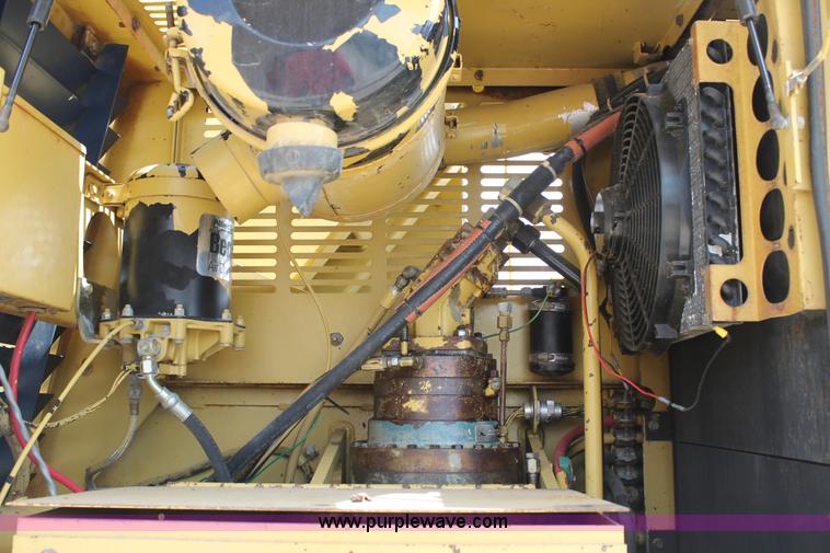 image for item C3884 1994 Gradall XL4100 rubber tire excavator