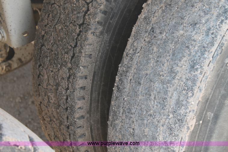 image for item C3885 2011 CTS BDT-40 belly dump trailer