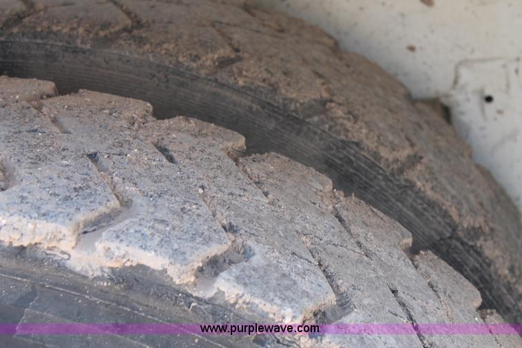 image for item C3885 2011 CTS BDT-40 belly dump trailer