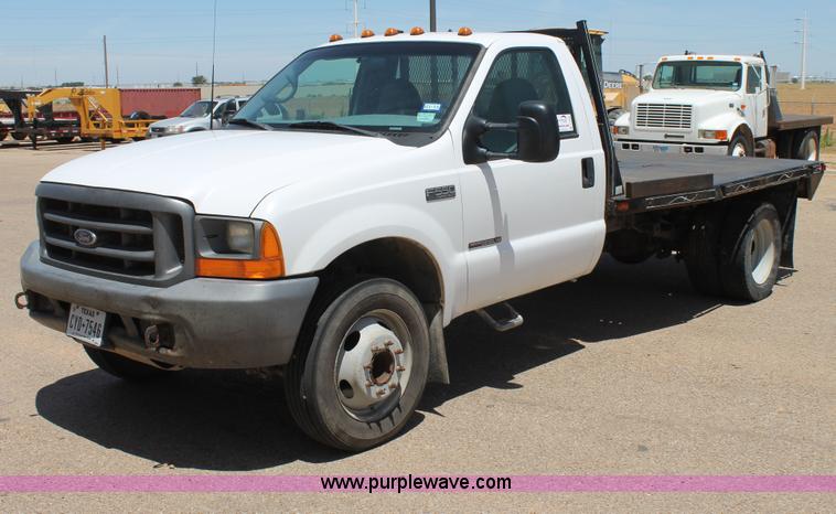 image for item C3886 1999 Ford F550 Super Duty flatbed truck