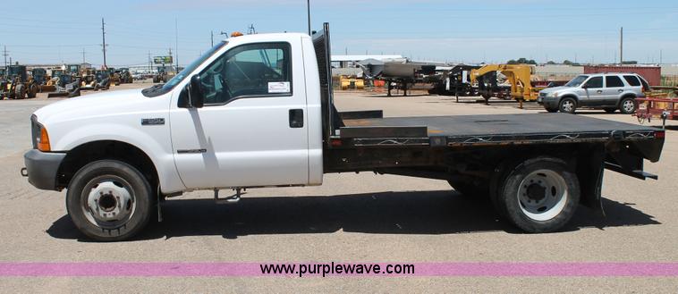 image for item C3886 1999 Ford F550 Super Duty flatbed truck