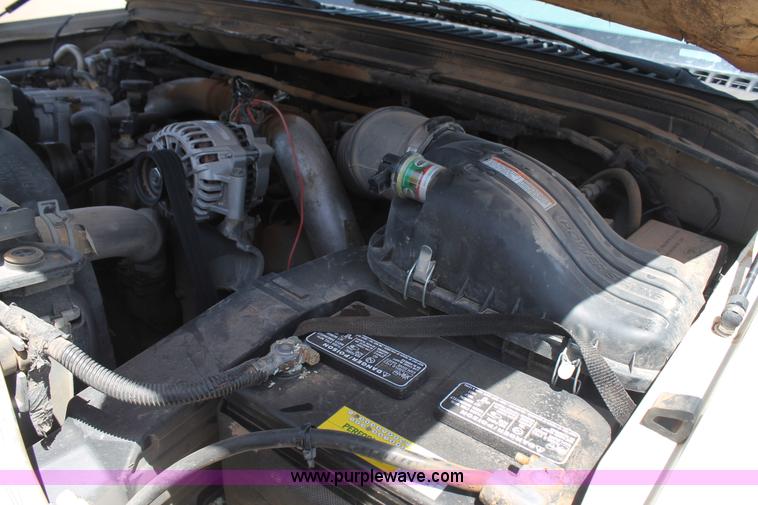 image for item C3886 1999 Ford F550 Super Duty flatbed truck