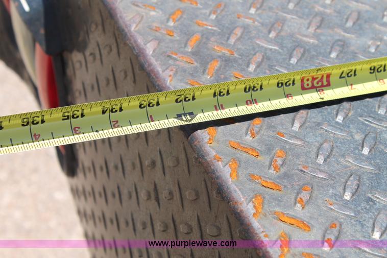 image for item C3886 1999 Ford F550 Super Duty flatbed truck