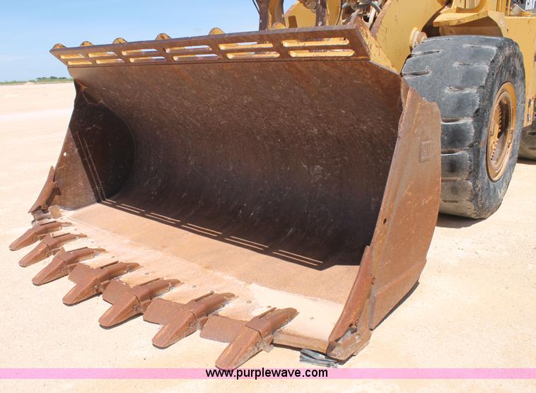 image for item C3889 1994 Caterpillar 988F wheel loader