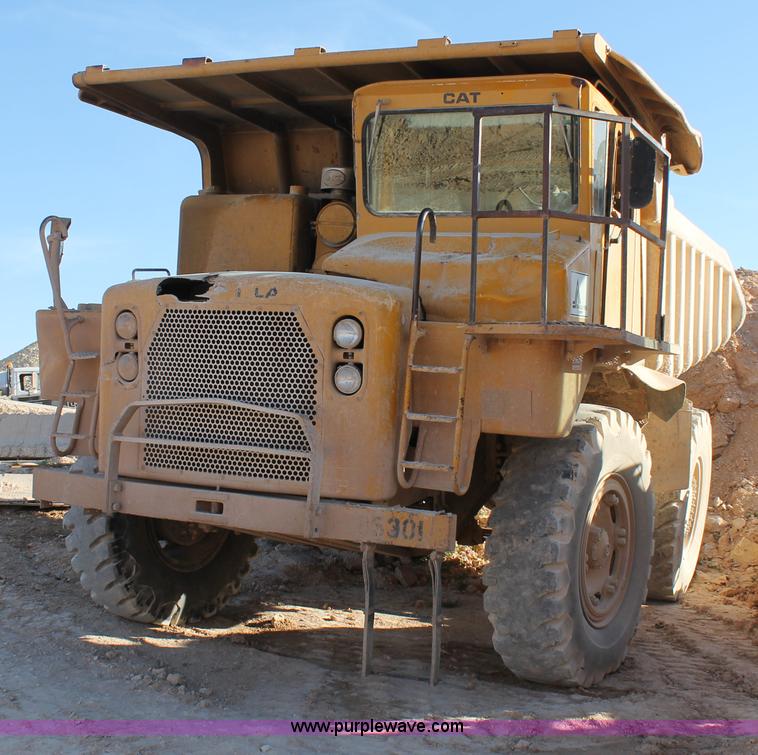 image for item C3890 1977 Caterpillar 769B haul truck