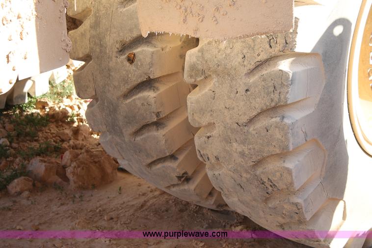 image for item C3890 1977 Caterpillar 769B haul truck