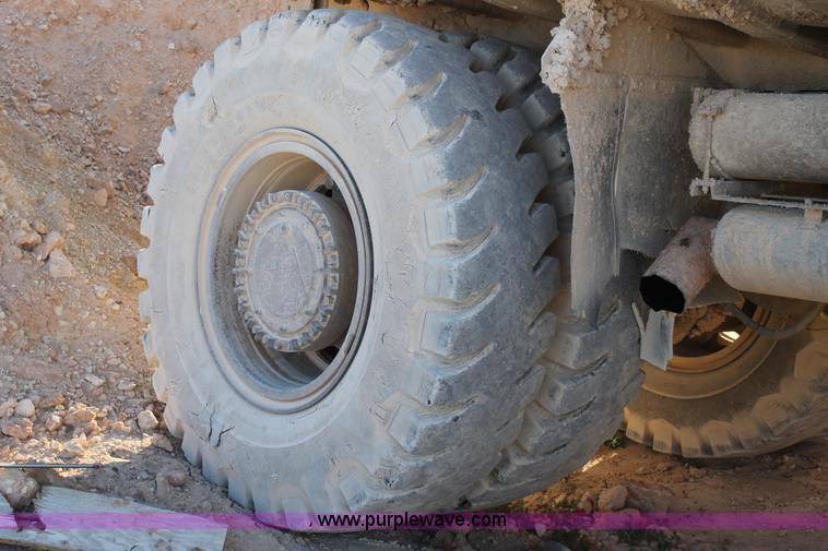 image for item C3890 1977 Caterpillar 769B haul truck