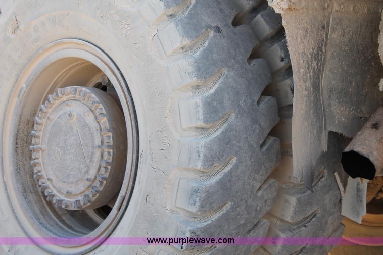 image for item C3890 1977 Caterpillar 769B haul truck