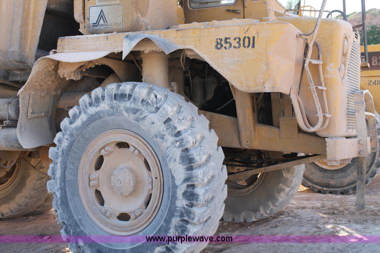 image for item C3890 1977 Caterpillar 769B haul truck