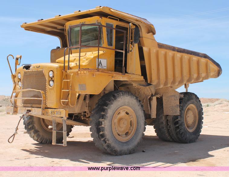 image for item C3890 1977 Caterpillar 769B haul truck