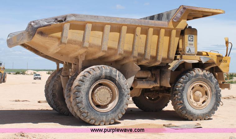 image for item C3890 1977 Caterpillar 769B haul truck